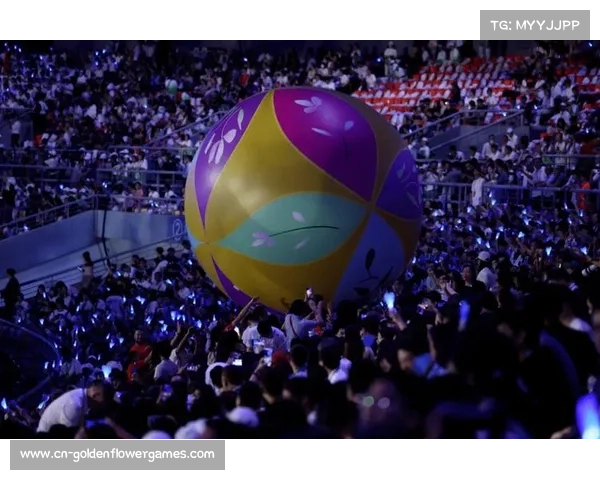 特写：美国球员Mac成“显眼包”，篮球跨文化互动暖场